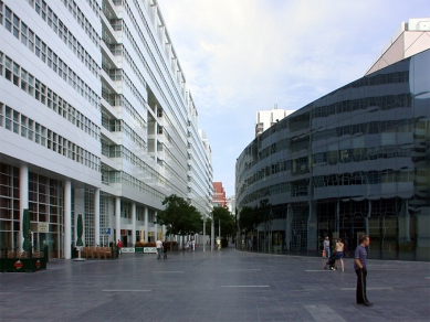 The Netherlands Dance Theater - foto: Petr Šmídek, 2003