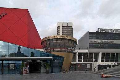 The Netherlands Dance Theater - foto: Petr Šmídek, 2009