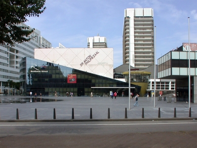 The Netherlands Dance Theater - foto: Petr Šmídek, 2003