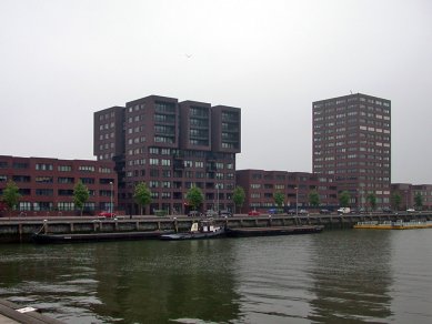 Obytný blok Mullerpier 7 - foto: Petr Šmídek, 2007