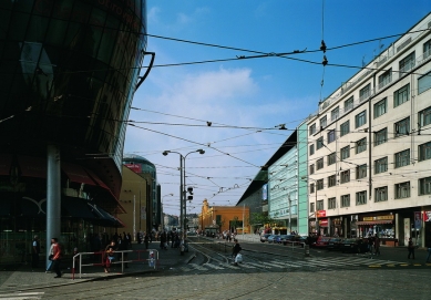 Cultural and Commercial Center Nový Smíchov - foto: Filip Šlapal