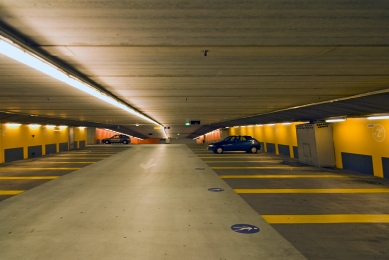 Arnhem Central – podzemní parkoviště - foto: Petr Šmídek, 2009