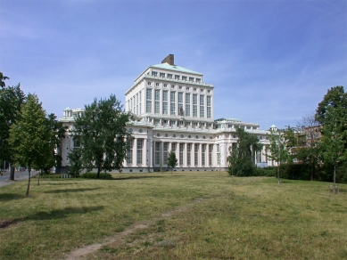 Podolská vodárna - foto: Petr Šmídek, 2005