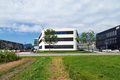 icub office building - foto: Petr Šmídek, 2008