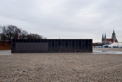 Service centre on the Theresienwiese - foto: Petr Šmídek, 2008