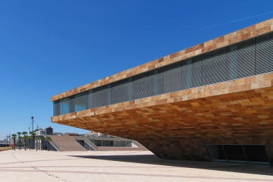 La Llotja Theatre and Conference Centre - foto: Petr Šmídek, 2011