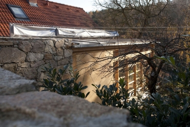 Atelier above river - foto: Radka Cíglerová, 2009