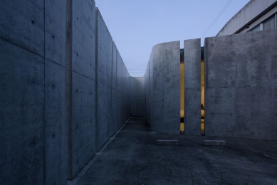 Slit House - foto: Koichi Torimura