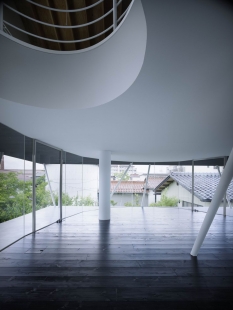 Charred Cedar House - foto: Noriyuki Yano / Nacasa & Partners