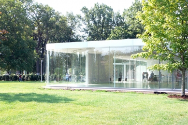 Glass Pavilion at the Toledo Museum of Art - foto: © Iwan Baan / www.iwan.com