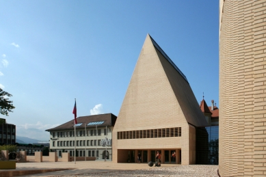 Vaduz State Capitol Forum - foto: Jan Pustějovský, 2009