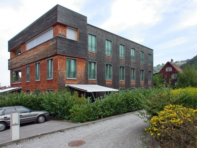 Wohnanlage Pongartstrasse - foto: Petr Šmídek, 2002