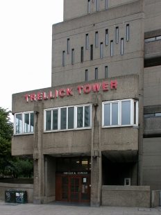 Trellick Tower  - foto: Petr Šmídek, 2004