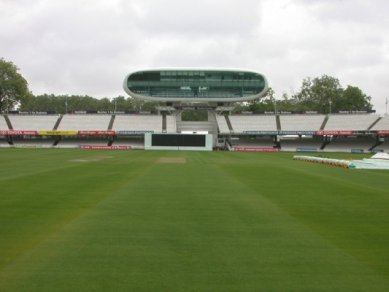 NatWest Media Centre - foto: Petr Šmídek, 2004