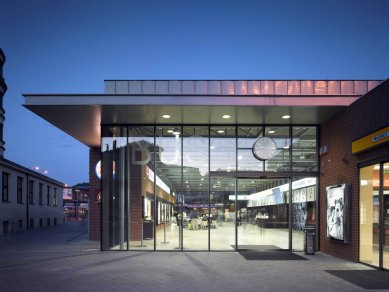 Temporary check-in hall of the bus station at Florenc - foto: Filip Šlapal