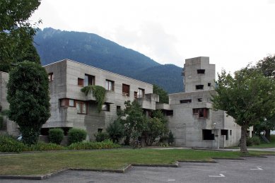 Katholische Kirchenzentrum Heiligkreuz - foto: Jan Pustějovský, 2009