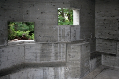 Katholische Kirchenzentrum Heiligkreuz - foto: Jan Pustějovský, 2009