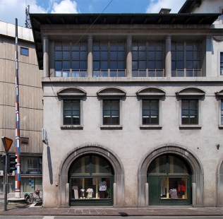 Flat Iron Building - foto: Petr Šmídek, 2008