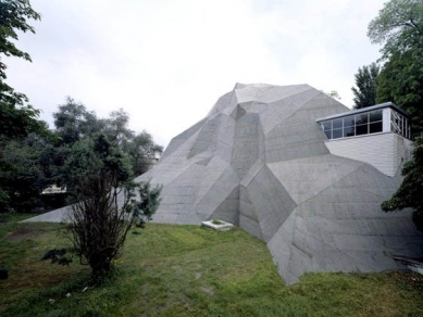 Serpentine Gallery Pavilion 2004 - Das letzte Lande - výstavní pavilon Rakouska na benátském Bienále umění - foto: © Bruno Klomfar, 2005