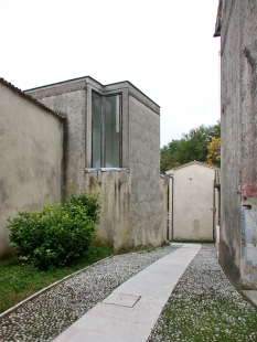 Canova plaster cast gallery - foto: Petr Šmídek, 2004