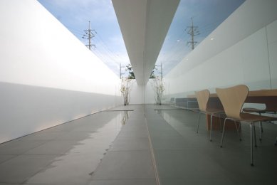 Minimalist house - foto: Shinichi Ogawa & Associates