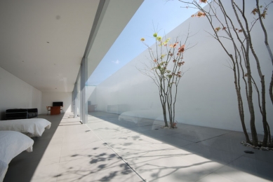 Minimalistický dům - foto: Shinichi Ogawa & Associates