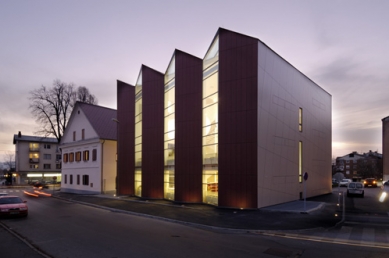 Grosuplje Public Library - foto: Miran Kambič