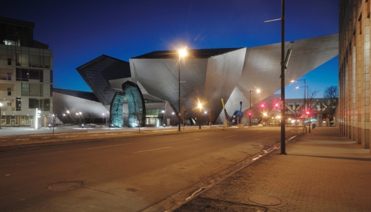 Extension to the Denver Art Museum - Pohled z ulice - foto: Michele Nastasi