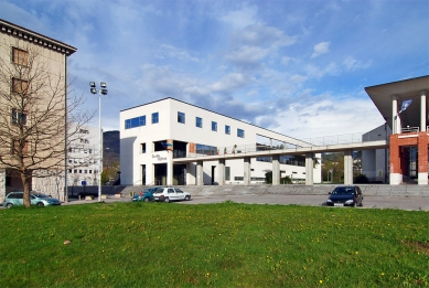 France Bevk Public Library - foto: Petr Šmídek, 2008