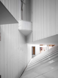 Tokyo Apartment - foto: Sou Fujimoto Architects