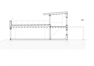 Dům pro vlastní rodinu - Podélný řez - foto: Marie Procházková