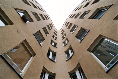 Bytový dům Bonjour Tristesse - foto: Petr Šmídek, 2009