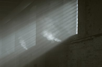 12. Bienále v Benátkách - Transsolar a Tetsuo Kondo Architects: Cloudscapes - foto: Ester Havlová