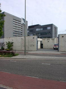 Headquarters of the Regional Police for South Limburg - foto: Petr Šmídek, 2003