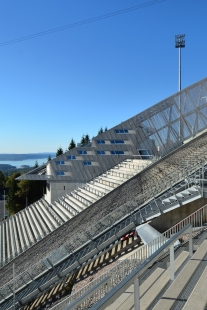 Nový skokanský můstek Holmenkollen - foto: Petr Šmídek, 2013