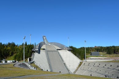 Nový skokanský můstek Holmenkollen - foto: Petr Šmídek, 2013