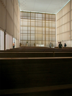 Herz Jesu Kirche - foto: Jan Kratochvíl, 2003