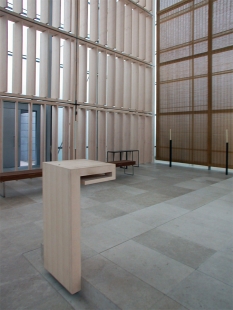 Herz Jesu Kirche - foto: Petr Šmídek, 2001