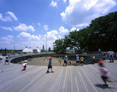 <i>Kindergarten in Tachikawa</i> - foto: Katsuhisa Kida / FOTOTECA