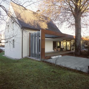 Folded Corten House - foto: Max Nirnberger