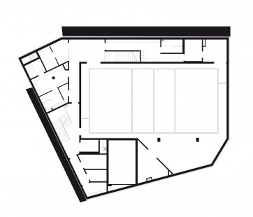 <div>Residential building with a gym</div> - Sure, please provide the text you would like to have translated, and I'll help you with it!