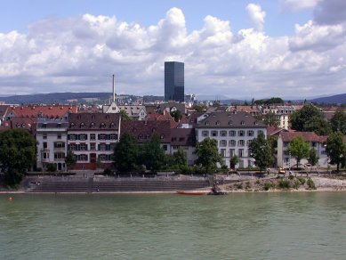 Messeturm - foto: Petr Šmídek, 2003