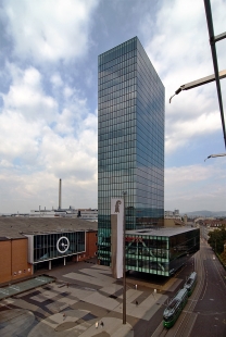 Messeturm - foto: Petr Šmídek, 2008