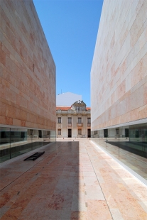 Sines Center for the Arts - foto: Petr Šmídek, 2011