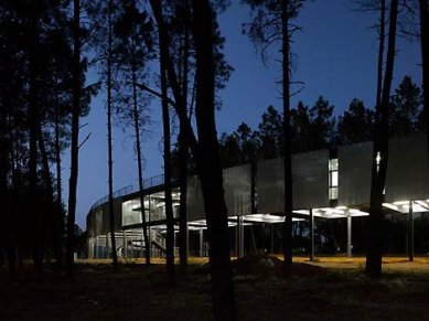 Výzkumné sportovní centrum - foto: Pablo Calzado & Jose Maria Sanchez Garcia