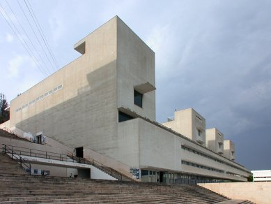 Fakulta informatiky a elektroniky - foto: Petr Šmídek, 2006