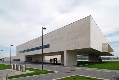 Viana do Castelo Municipal Library - foto: Petr Šmídek, 2011