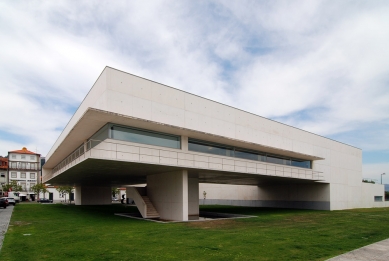 Viana do Castelo Municipal Library - foto: Petr Šmídek, 2011