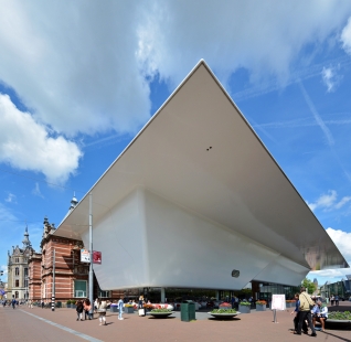 New Stedelijk Muzeum - foto: Petr Šmídek, 2016