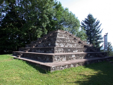 Mariánská kaple Notre-Dame du Haut - foto: Petr Šmídek, 2002